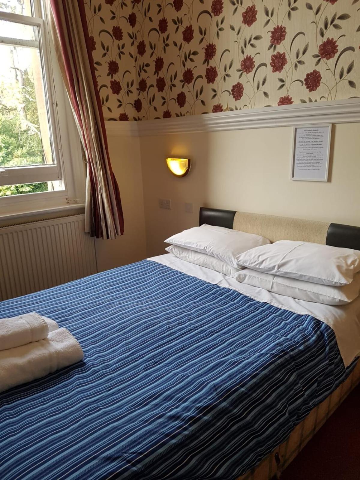 The Lismore Hotel Banbury Oda fotoğraf